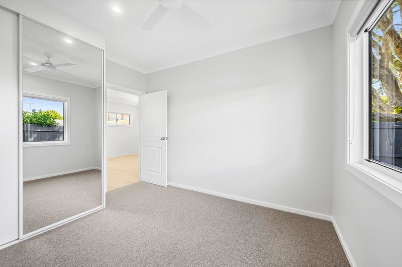 Photo - 5a Yarraman Ave , Frenchs Forest NSW 2086 - Image 4