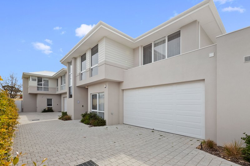 Photo - 5B Baxter Way, Padbury WA 6025 - Image 2
