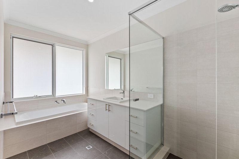 Photo - 5B Baxter Way, Padbury WA 6025 - Image 12