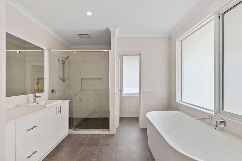 Photo - 5B Baxter Way, Padbury WA 6025 - Image 16
