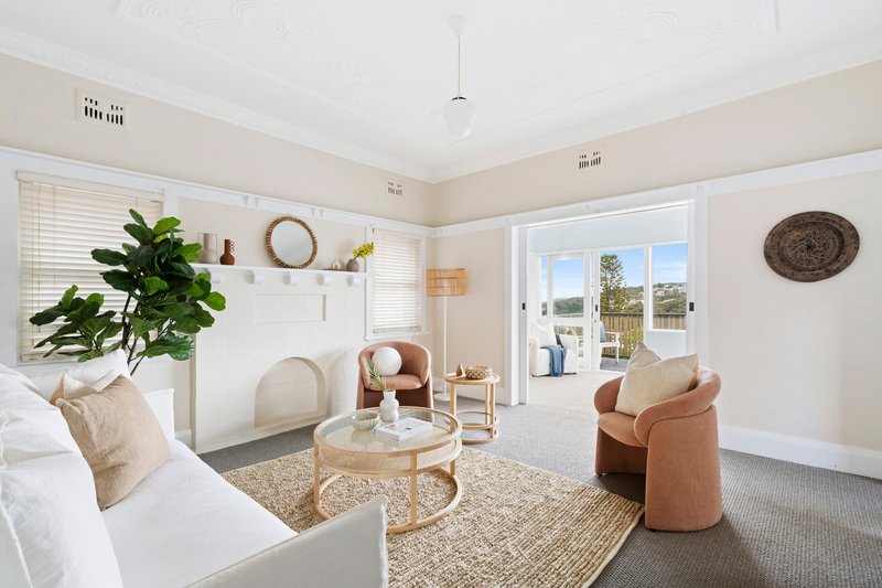 Photo - 5B Northcote Avenue, Fairlight NSW 2094 - Image 2