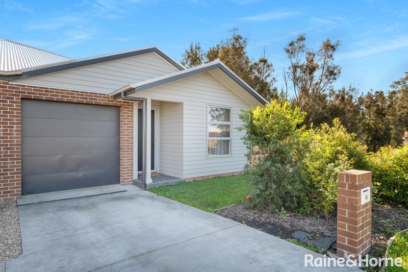 Photo - 5B Stanbury Place, Worrigee NSW 2540 - Image 1