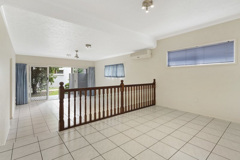 Photo - 5B/10 Island Drive, Cannonvale QLD 4802 - Image 14