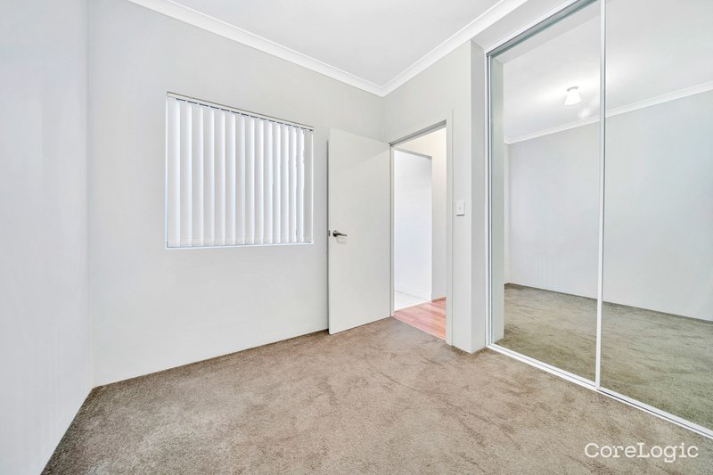 Photo - 5c Burdham Way, Balga WA 6061 - Image 2