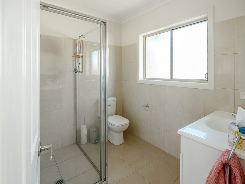 Photo - 5C Simona Close, Griffith NSW 2680 - Image 7