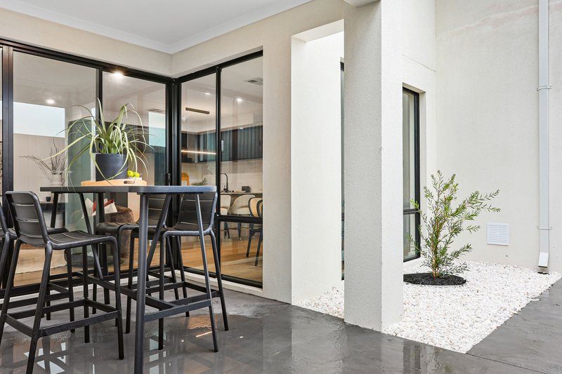 Photo - 5D Gerald Street, Spearwood WA 6163 - Image 10