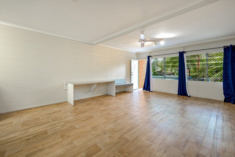 Photo - 6 & 12/249-251 Sheridan Street, Cairns North QLD 4870 - Image 5