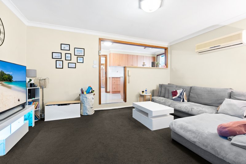 Photo - 6 & 6A Boonoke Crescent, Miller NSW 2168 - Image 5