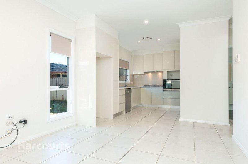 Photo - 6 & 6A Ireland Street, St Clair NSW 2759 - Image 6