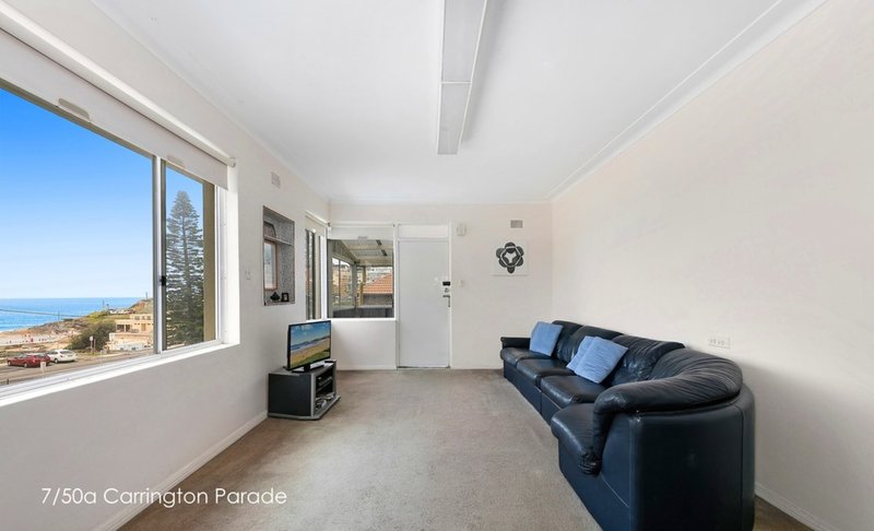 Photo - 6 & 7/50a Carrington Parade, Curl Curl NSW 2096 - Image 6