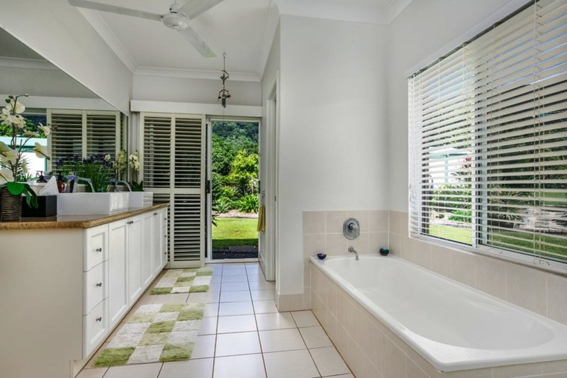 Photo - 6-8 Hicks Close, Kewarra Beach QLD 4879 - Image 9