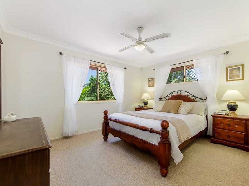 Photo - 6-8 Lydford Close, Bonogin QLD 4213 - Image 10