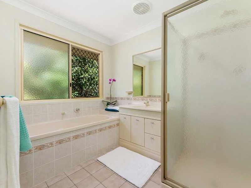 Photo - 6-8 Lydford Close, Bonogin QLD 4213 - Image 14