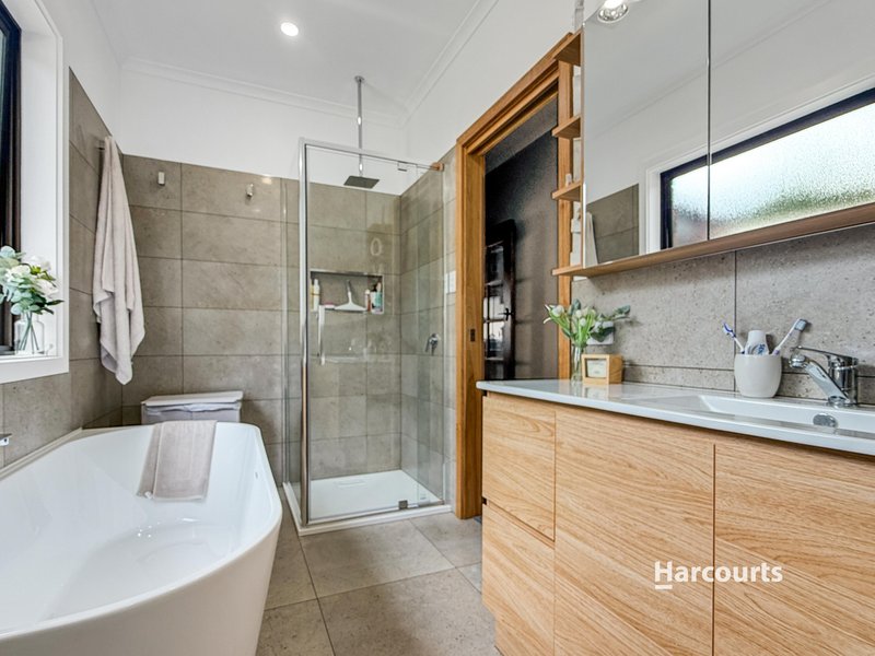 Photo - 6-8 Malunna Crescent, Parklands TAS 7320 - Image 6