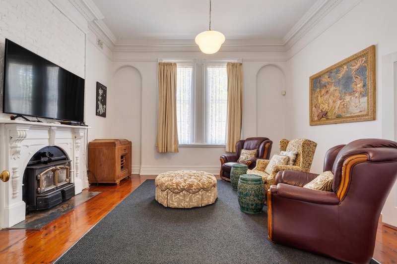 Photo - 6-8 Powlett Street, Kilmore VIC 3764 - Image 7