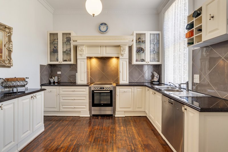 Photo - 6-8 Powlett Street, Kilmore VIC 3764 - Image 9