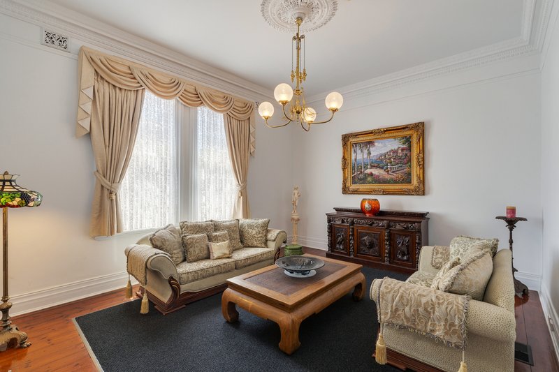 Photo - 6-8 Powlett Street, Kilmore VIC 3764 - Image 12