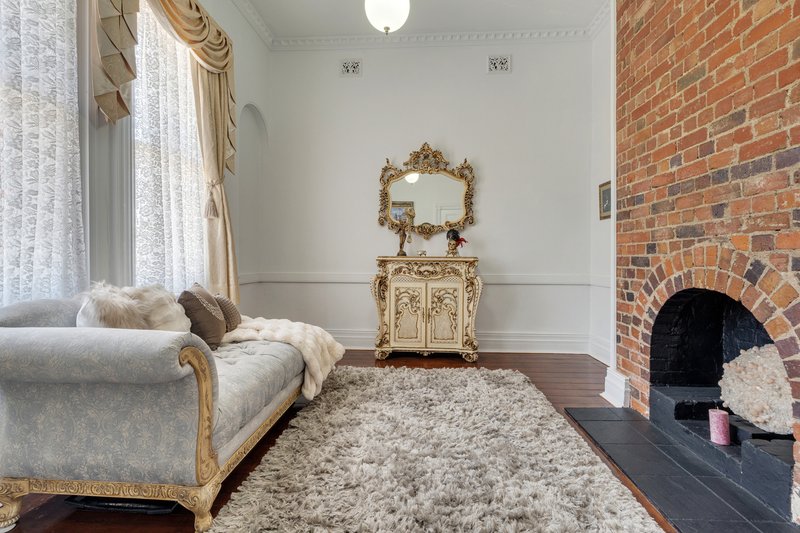 Photo - 6-8 Powlett Street, Kilmore VIC 3764 - Image 16