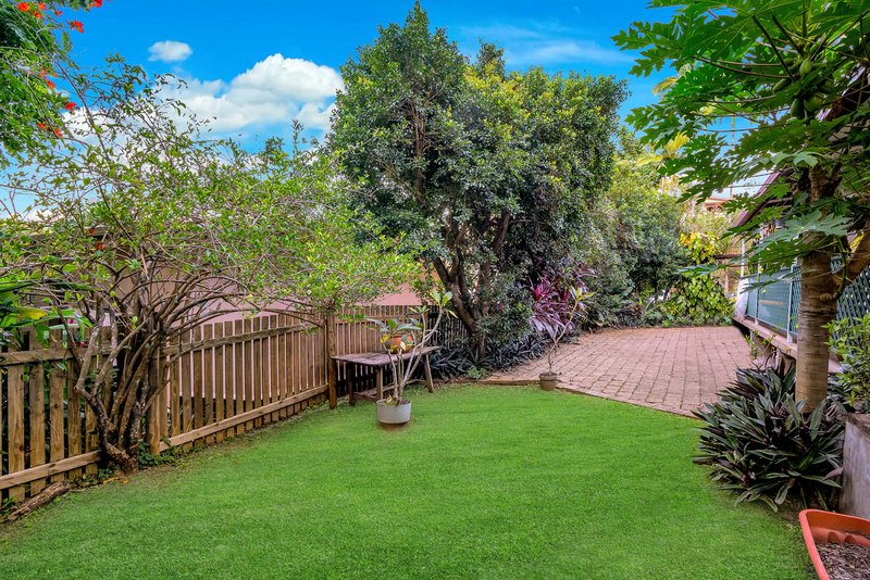 Photo - 6-8 Sun Street, Brinsmead QLD 4870 - Image 12