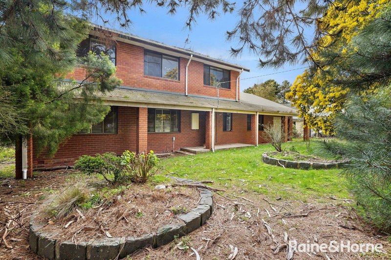 6-8 Vice Regal Avenue, Macedon VIC 3440