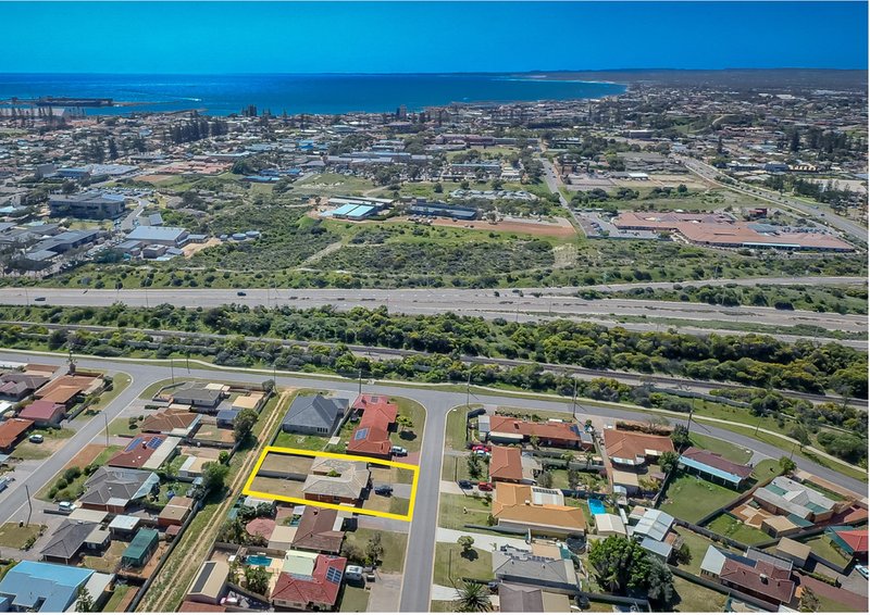 Photo - 6 A&B Benledi Way, Mahomets Flats WA 6530 - Image 2