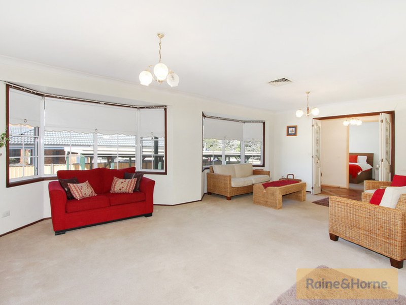 Photo - 6 Acer Glen, Castle Hill NSW 2154 - Image 6