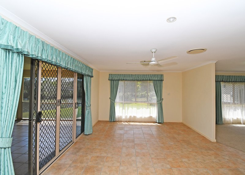 Photo - 6 Adam Court, Urangan QLD 4655 - Image 17