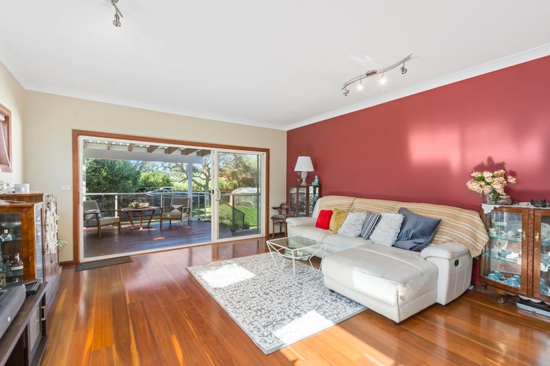 Photo - 6 Adams Pde , Woonona NSW 2517 - Image 3