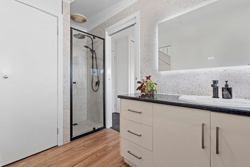 Photo - 6 Adina Way, Clifton Springs VIC 3222 - Image 6