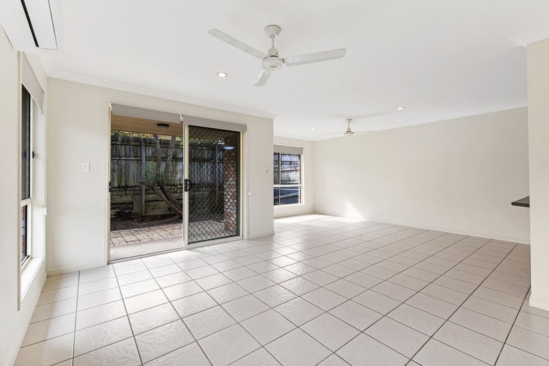 Photo - 6 Adonis Court, Rothwell QLD 4022 - Image 3
