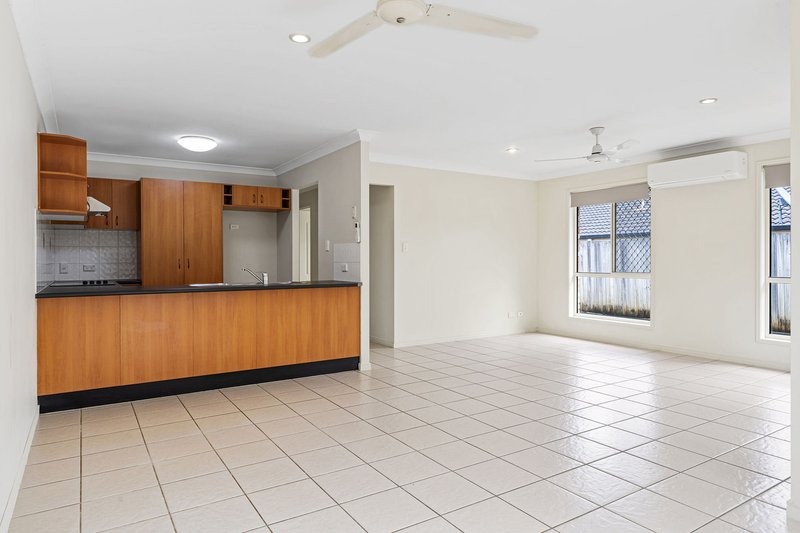 Photo - 6 Adonis Court, Rothwell QLD 4022 - Image 5