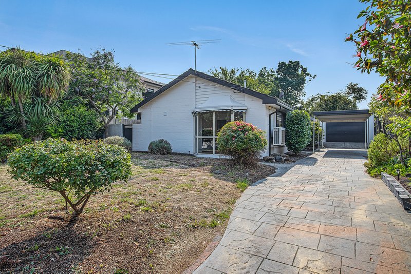 Photo - 6 Ainslie Drive, Wheelers Hill VIC 3150 - Image 2