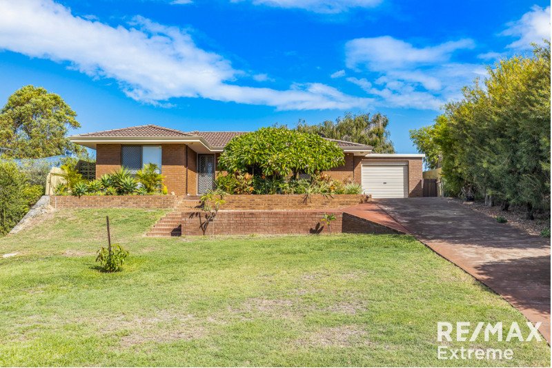 6 Albatross Court, Heathridge WA 6027