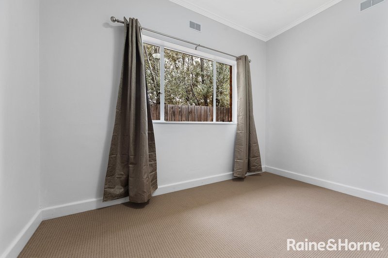 Photo - 6 Albert Crescent, St Albans VIC 3021 - Image 7