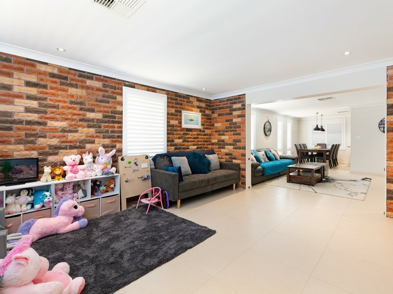 6 Aldan Place, St Clair NSW 2759