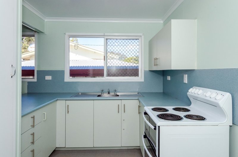 Photo - 6 Alder Street, New Auckland QLD 4680 - Image 7