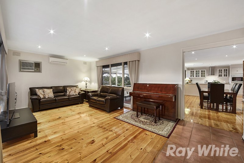 Photo - 6 Alderbrook Avenue, Mulgrave VIC 3170 - Image 4