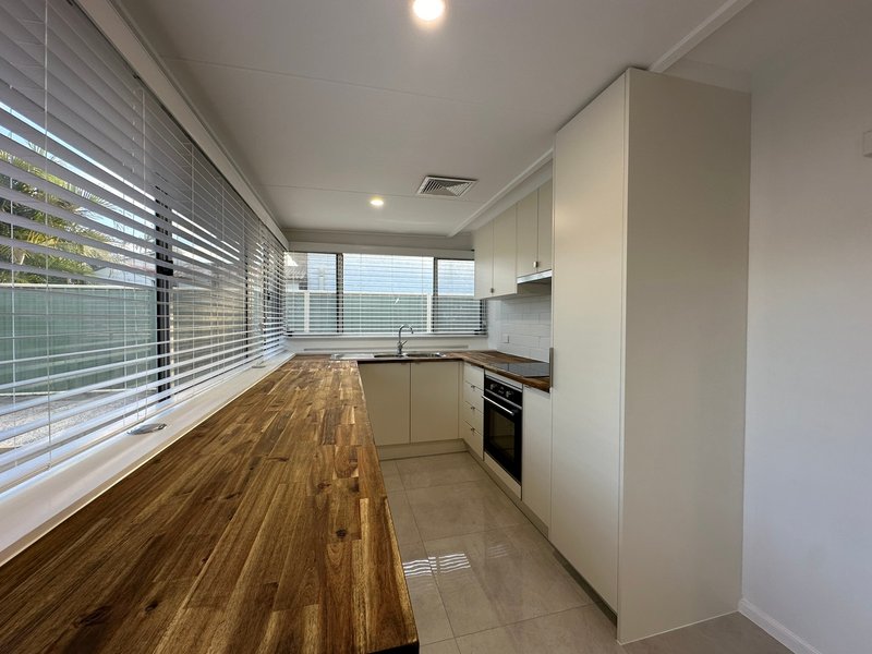 Photo - 6 Alexandra Street, Umina Beach NSW 2257 - Image 4