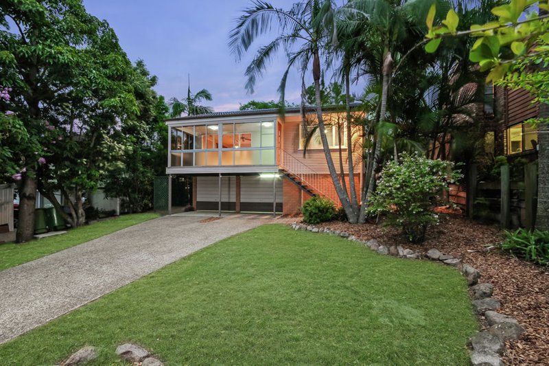 Photo - 6 Alkoomi Avenue, Ferny Hills QLD 4055 - Image 2