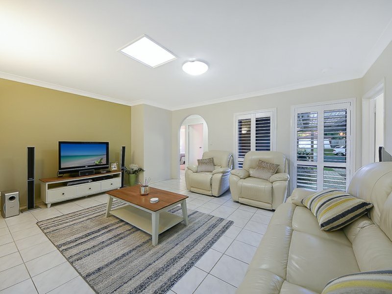 Photo - 6 Amadeus Place, Aspley QLD 4034 - Image 3