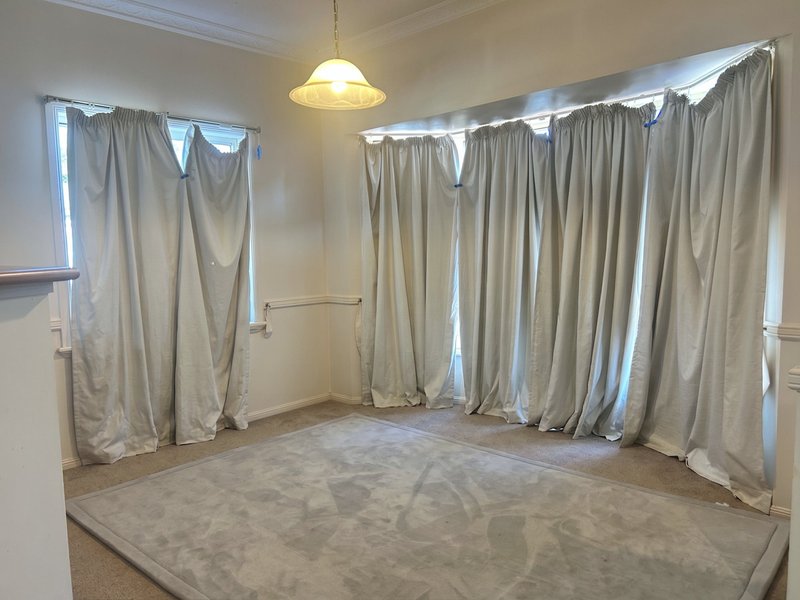 Photo - 6 Amamoor Court, Forest Lake QLD 4078 - Image 4