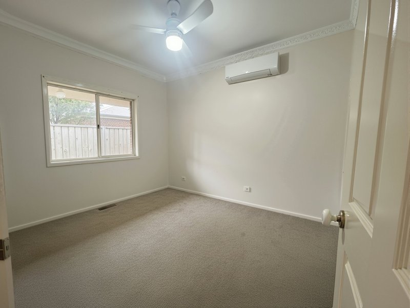 Photo - 6 Amamoor Court, Forest Lake QLD 4078 - Image 5