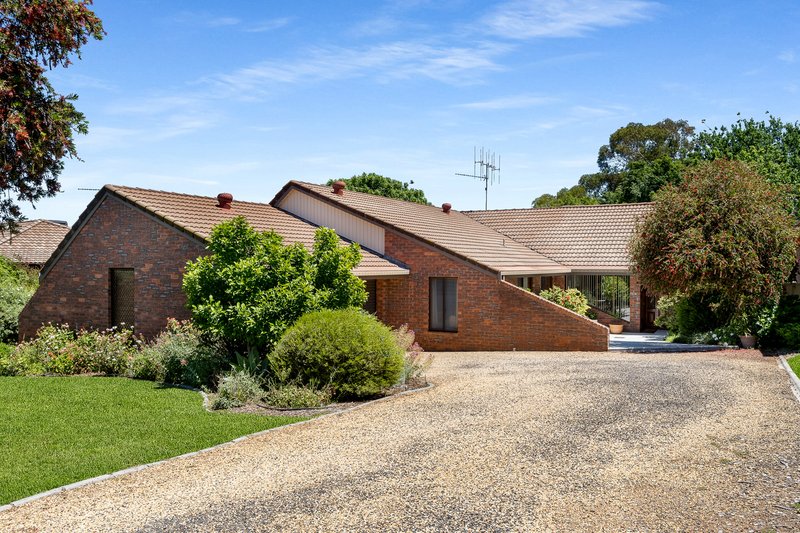 Photo - 6 Amaroo Avenue, Cowra NSW 2794 - Image 1
