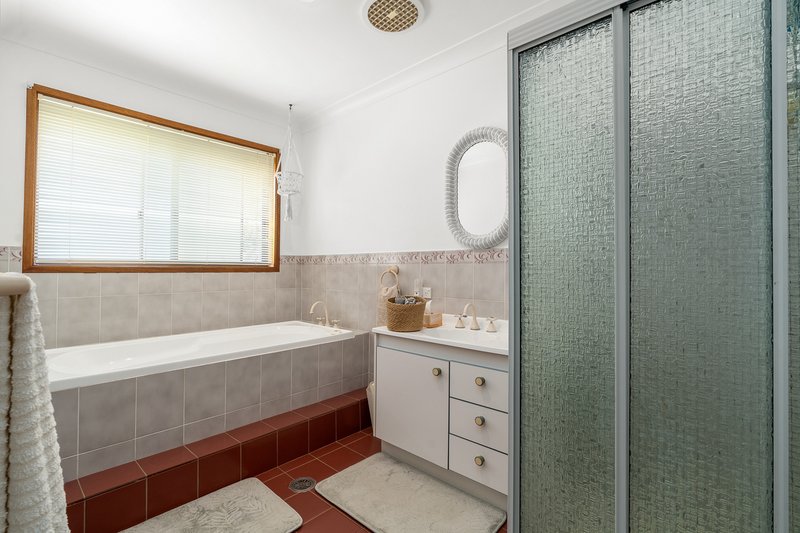 Photo - 6 Amaroo Avenue, Cowra NSW 2794 - Image 7