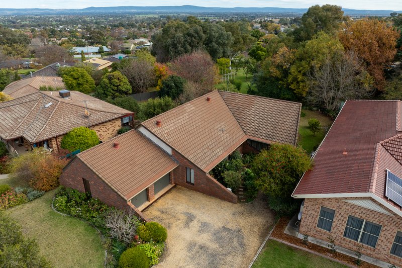 Photo - 6 Amaroo Avenue, Cowra NSW 2794 - Image 17