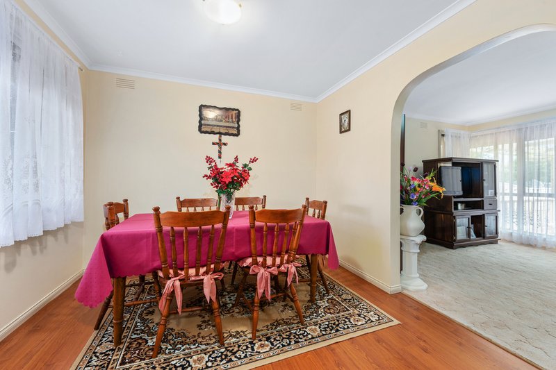 Photo - 6 Amelia Avenue, Deer Park VIC 3023 - Image 16