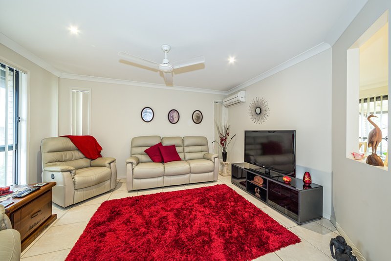 Photo - 6 Amity Court, Sandstone Point QLD 4511 - Image 6