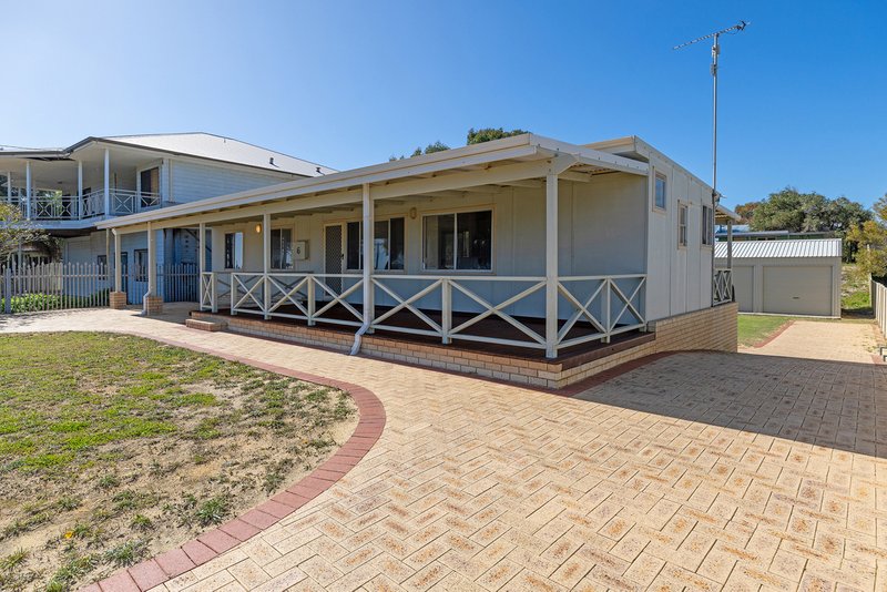 Photo - 6 Ammon Avenue, Ledge Point WA 6043 - Image 3