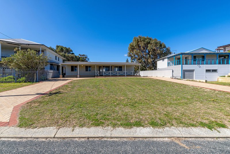 Photo - 6 Ammon Avenue, Ledge Point WA 6043 - Image 11