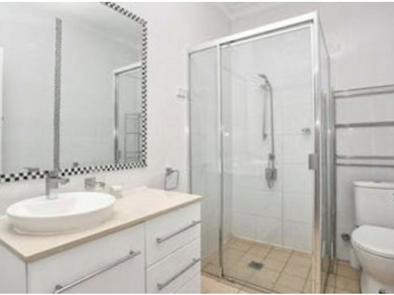 Photo - 6 Amos Place, Marayong NSW 2148 - Image 5